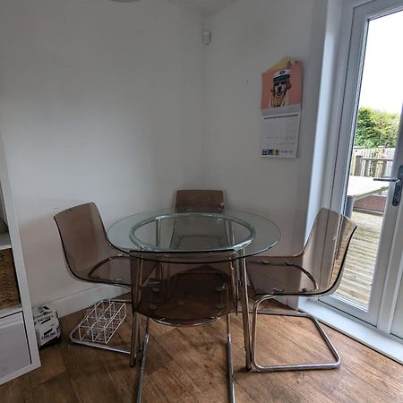 Single Room With Beautiful Garden Edinburgh Bagian luar foto